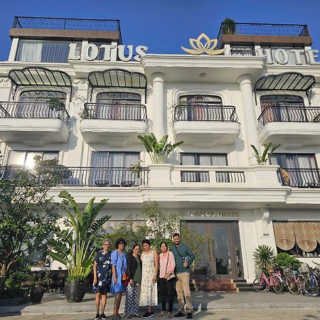 Lotus Hotel นิญบิ่ญ ภายนอก รูปภาพ