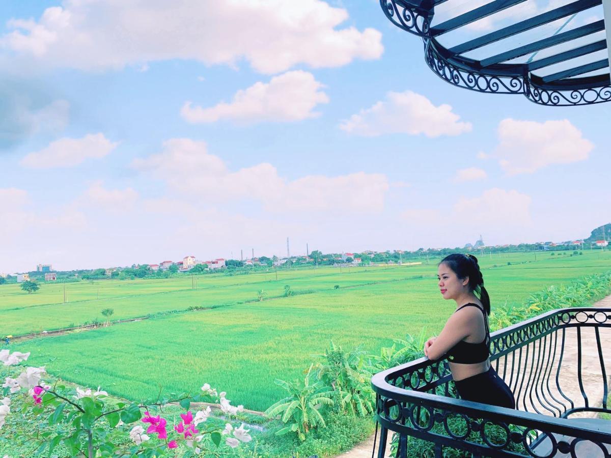 Lotus Hotel นิญบิ่ญ ภายนอก รูปภาพ