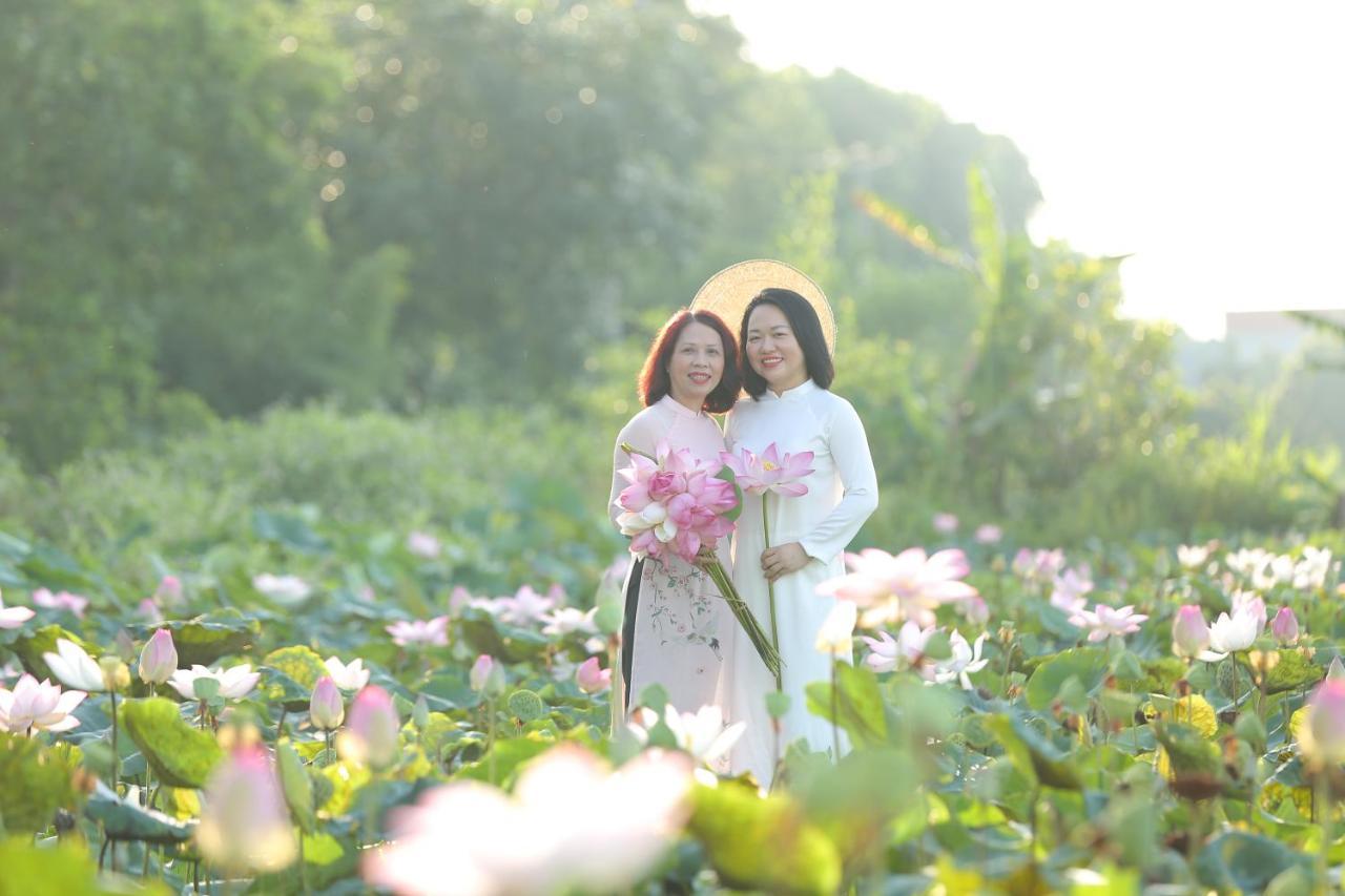 Lotus Hotel นิญบิ่ญ ภายนอก รูปภาพ
