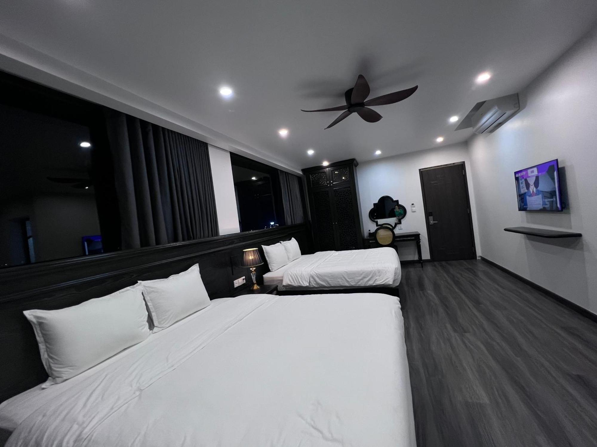 Lotus Hotel นิญบิ่ญ ภายนอก รูปภาพ