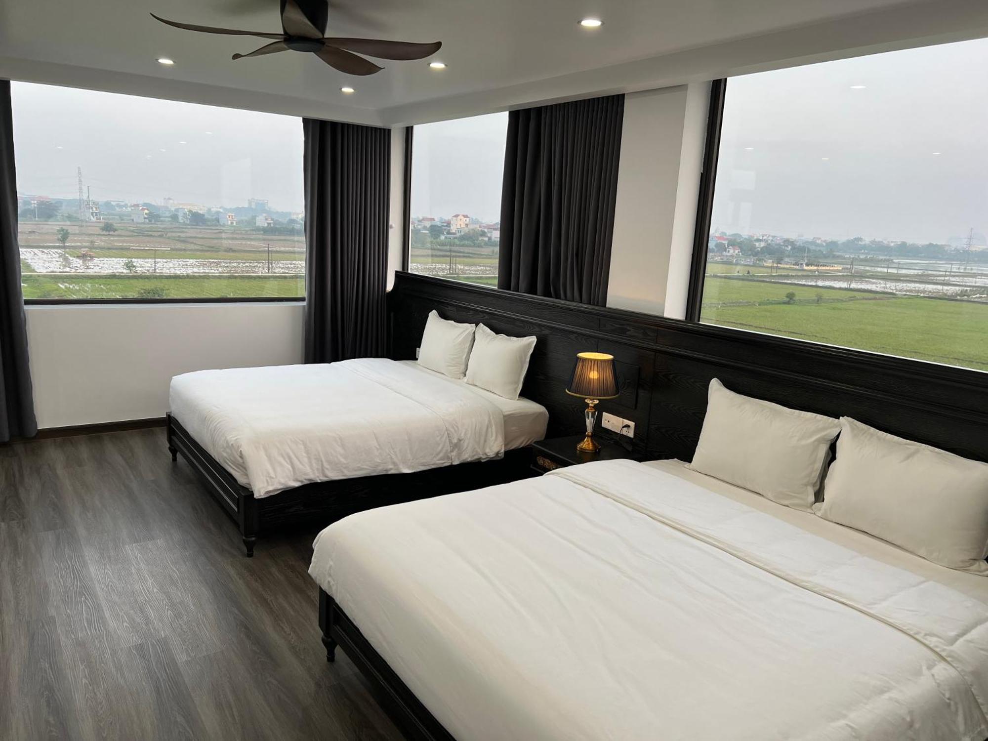 Lotus Hotel นิญบิ่ญ ภายนอก รูปภาพ