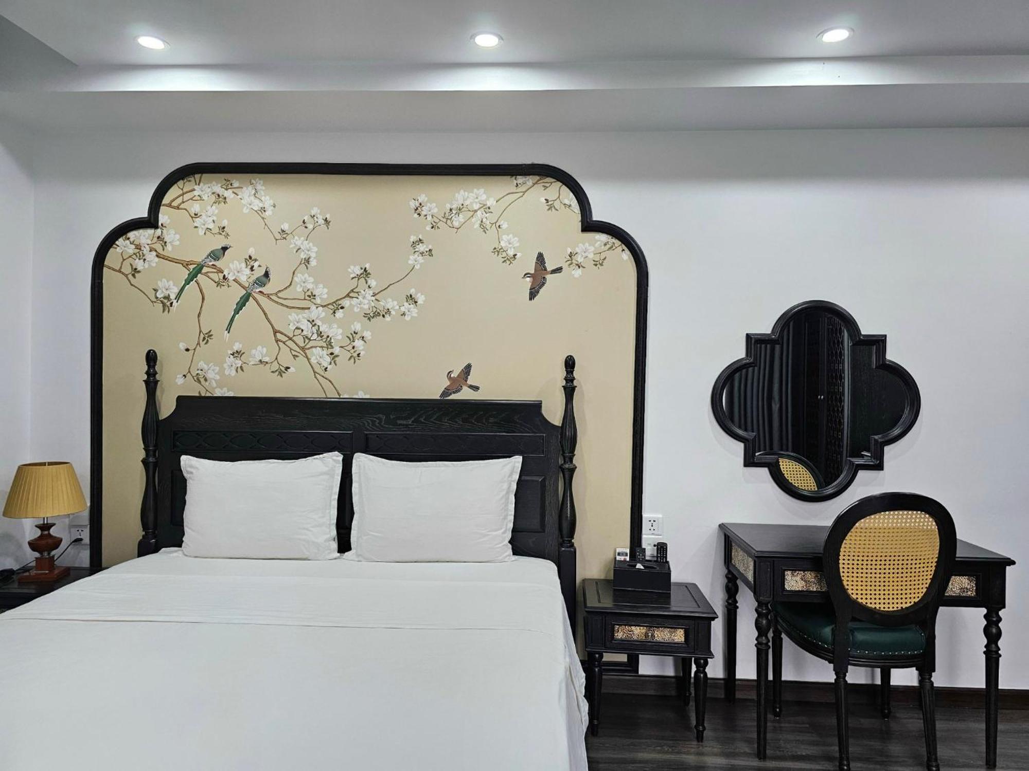 Lotus Hotel นิญบิ่ญ ภายนอก รูปภาพ