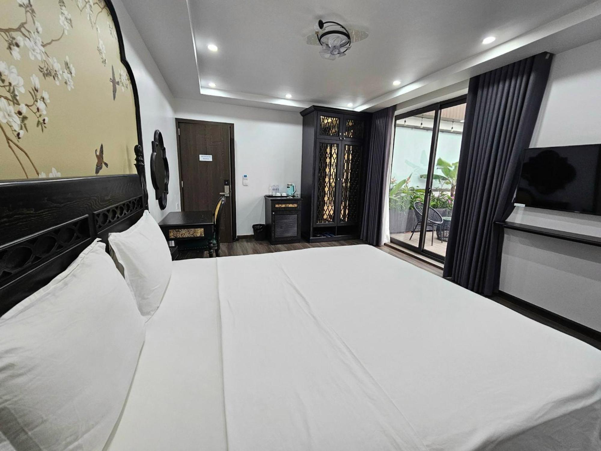 Lotus Hotel นิญบิ่ญ ภายนอก รูปภาพ
