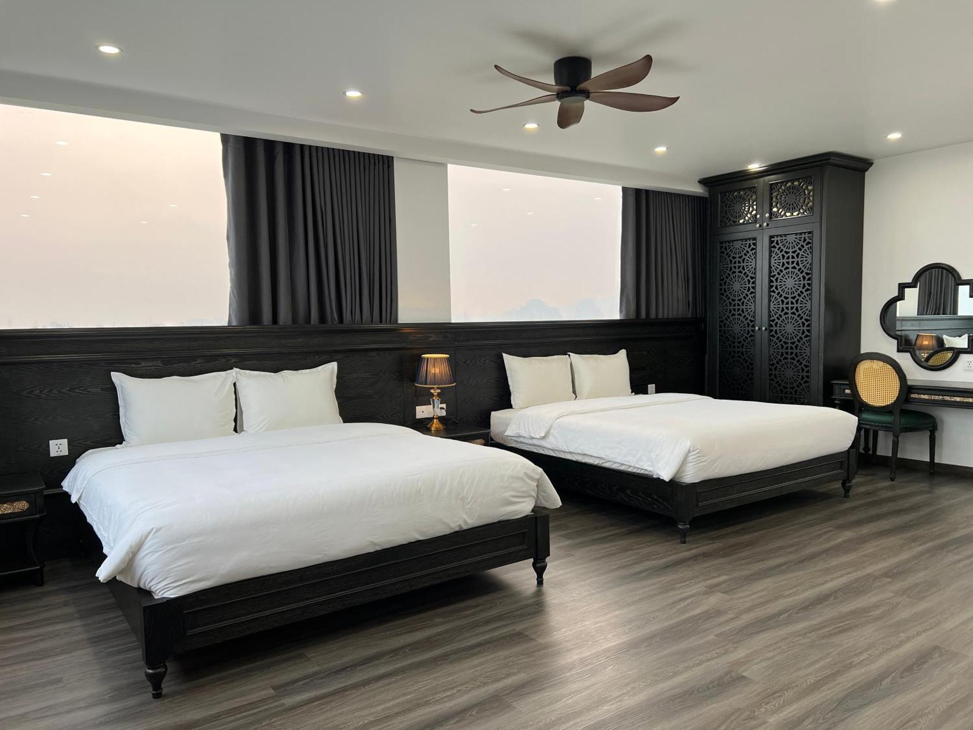 Lotus Hotel นิญบิ่ญ ภายนอก รูปภาพ